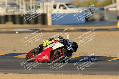 media/Nov-19-2023-CVMA (Sun) [[1f3d1b7ccb]]/Race 18 Supersport Middleweight/